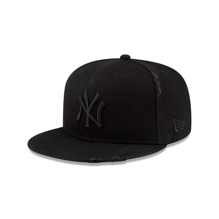 New York Yankees Distressed Black Denim 59FIFTY Fitted Hat