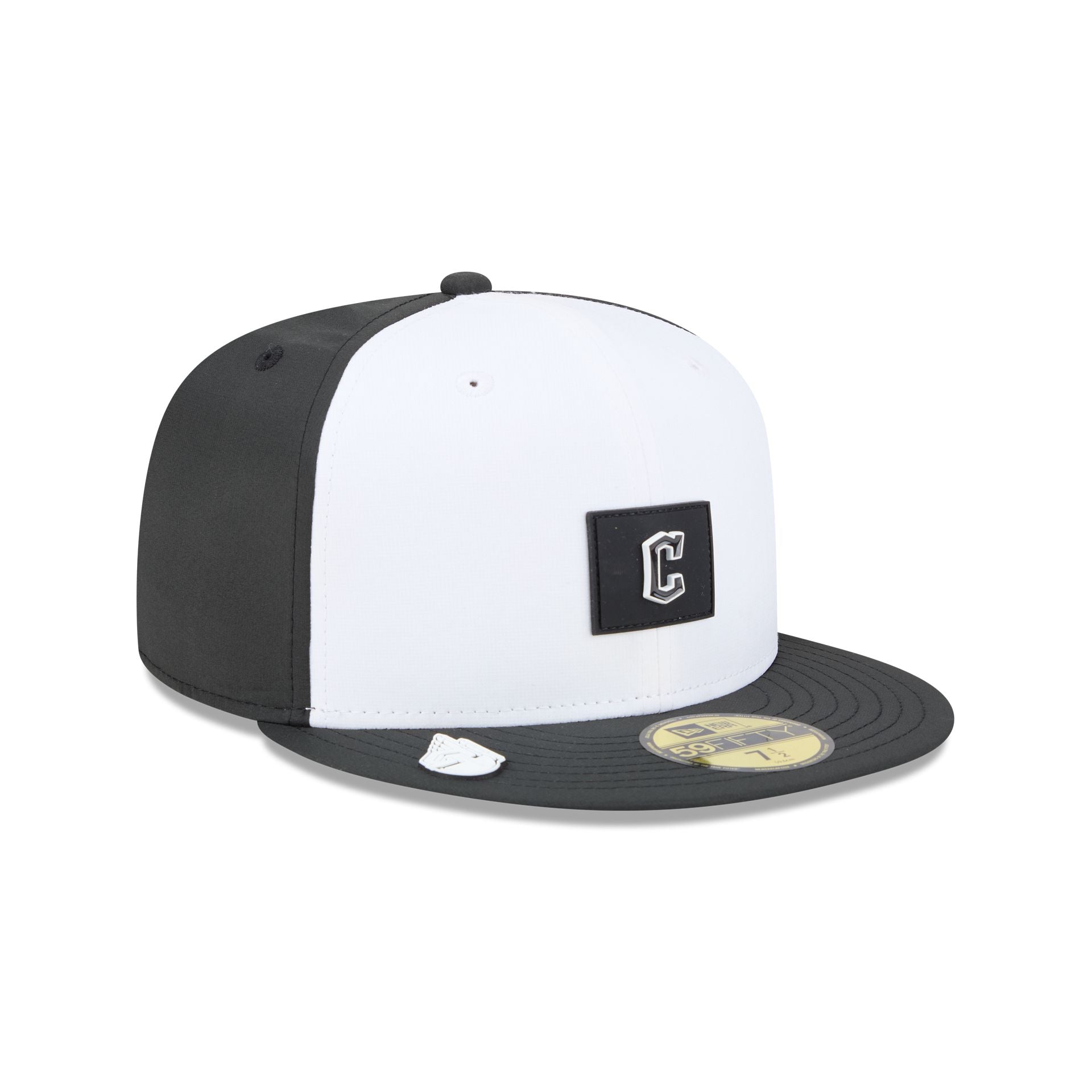 Cleveland Guardians 2026 Clubhouse Black & White 59FIFTY Fitted