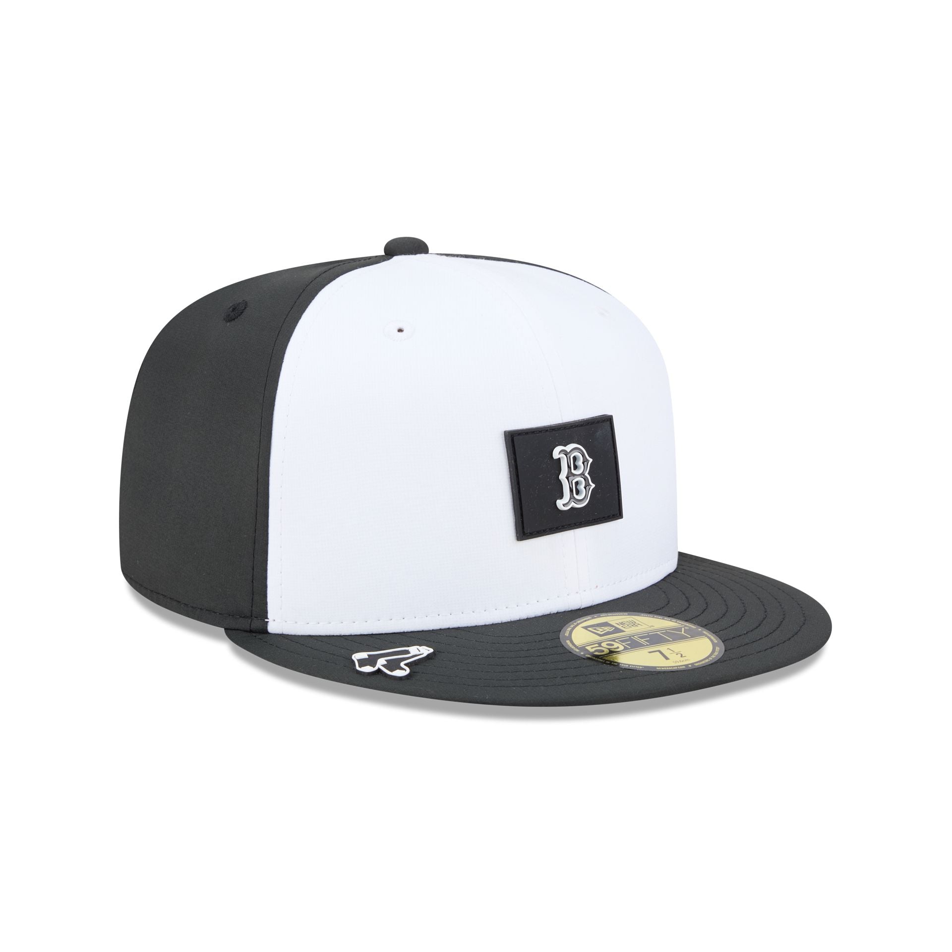 Boston Red Sox 2026 Clubhouse Black & White 59FIFTY Fitted Hat