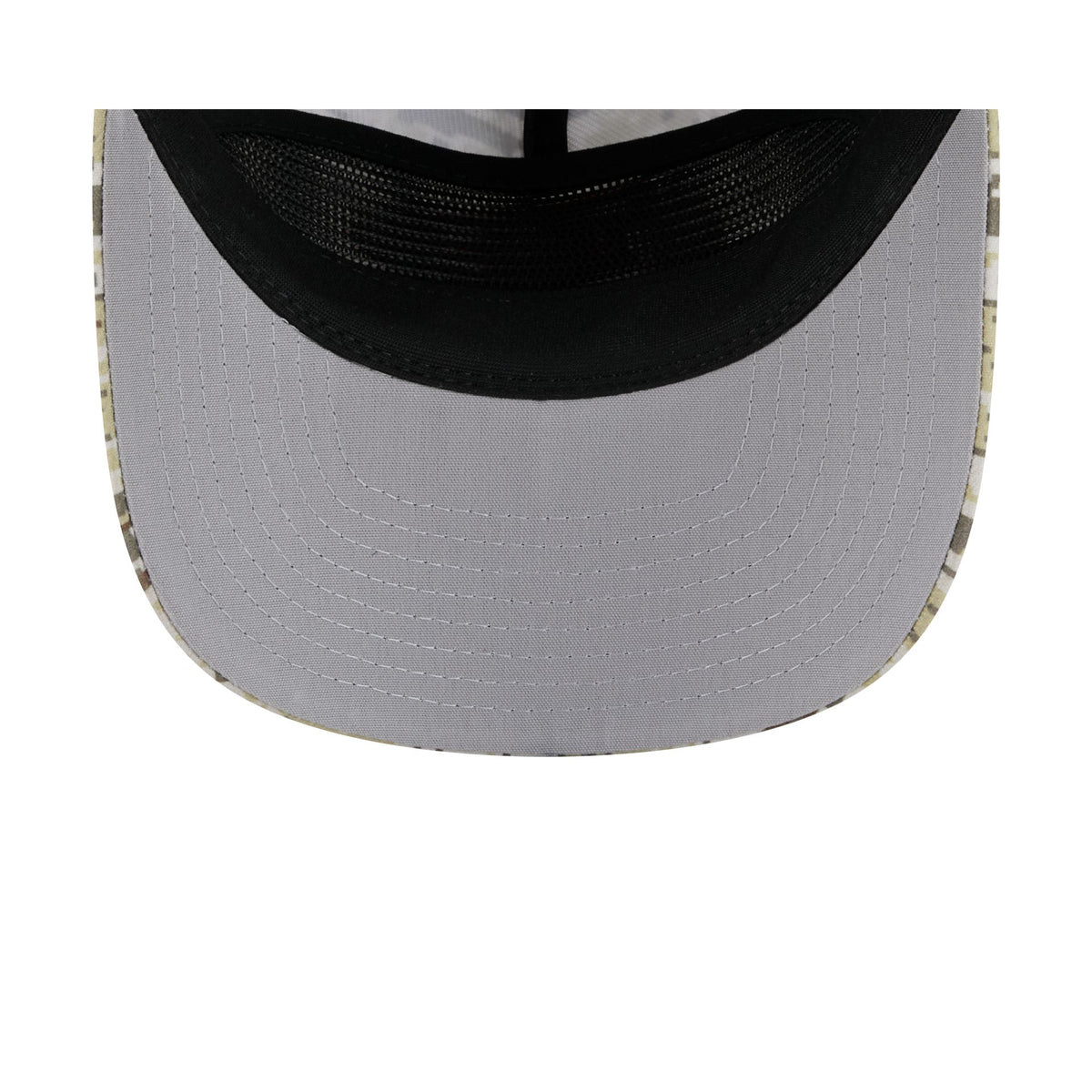 Kansas City Chiefs 2026 Salute to Service Fan Gear Camo 19TWENTY Snapback Hat