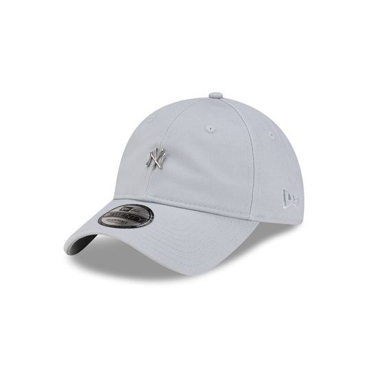 New York Yankees Metal Mini Logo 9TWENTY Adjustable Hat - New Era Cap