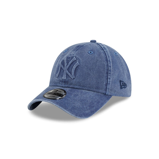 New York Yankees Embossed Logo Navy 9TWENTY Adjustable Hat - New Era Cap