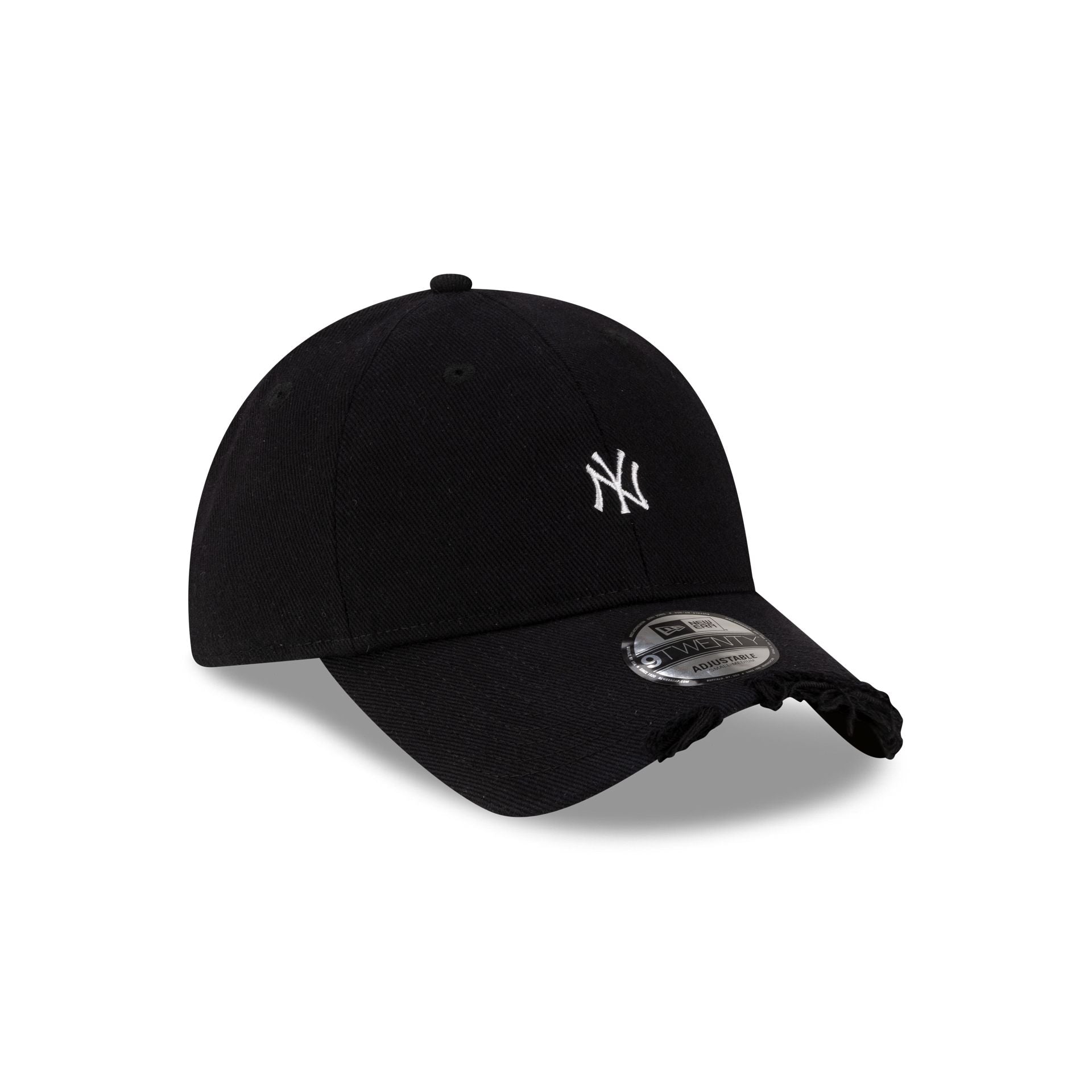 New York Yankees Distressed Twill 9TWENTY Adjustable Hat