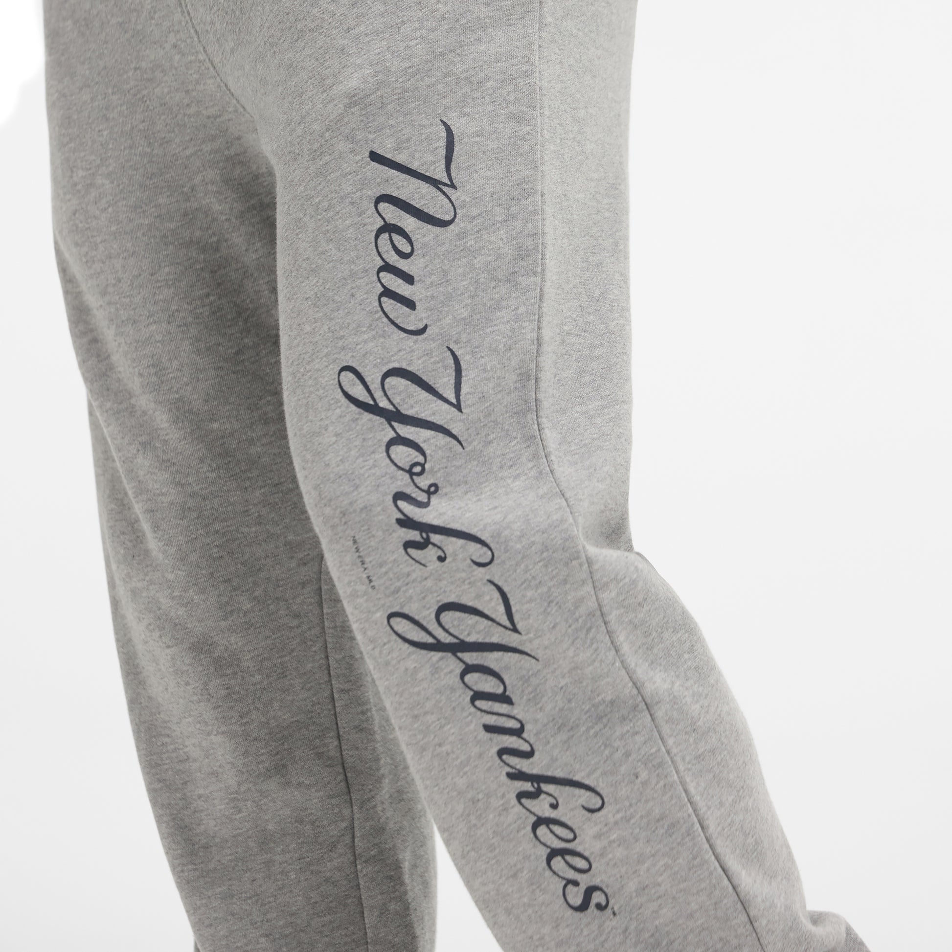 New York Yankees Relaxed Heather Gray Fleece Pants
