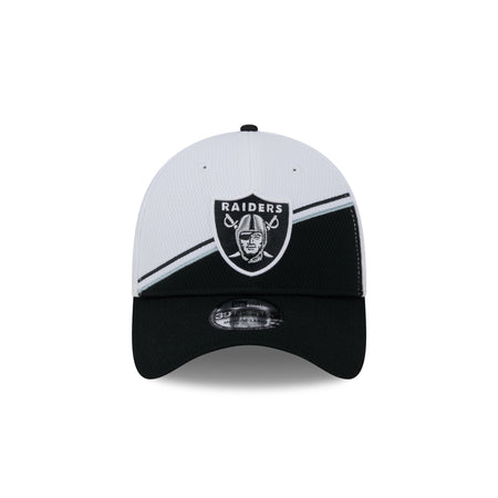 Las Vegas Raiders 2023 Sideline White 39THIRTY Stretch Fit Hat