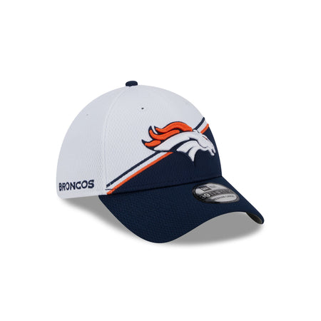 Denver Broncos 2023 Sideline White 39THIRTY Stretch Fit Hat
