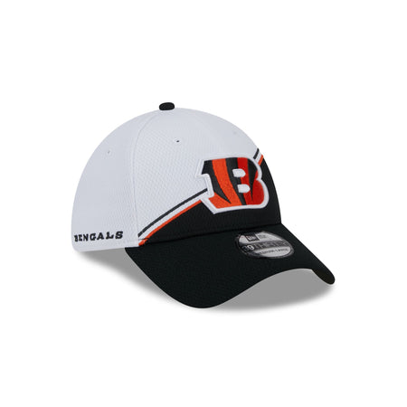 Cincinnati Bengals 2023 Sideline White 39THIRTY Stretch Fit Hat