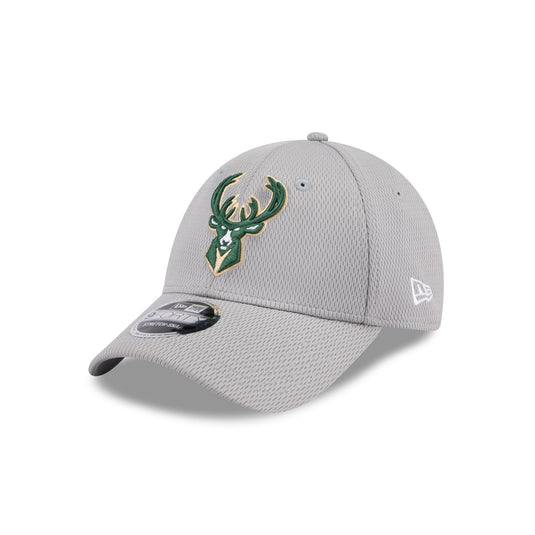 Milwaukee Bucks Gray 9FORTY Stretch-Snap Hat - New Era Cap