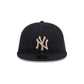 New York Yankees Shadow Pack Retro Crown 9FIFTY Snapback