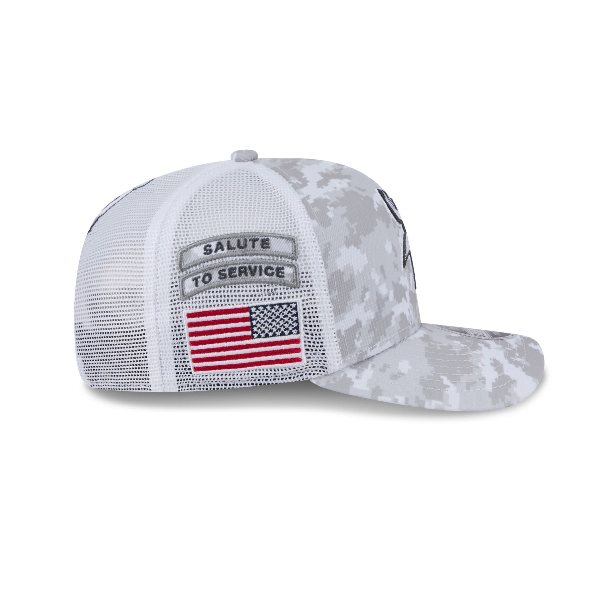 Minnesota Vikings 2024 Salute to Service 9SEVENTY Trucker Hat