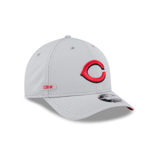 Cincinnati Reds 2025 Clubhouse Gray 9FORTY M-Crown Snapback Hat - New Era Cap
