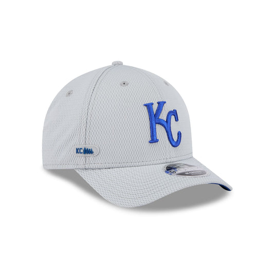 Kansas City Royals 2025 Clubhouse Gray 9FORTY M-Crown Snapback Hat - New Era Cap