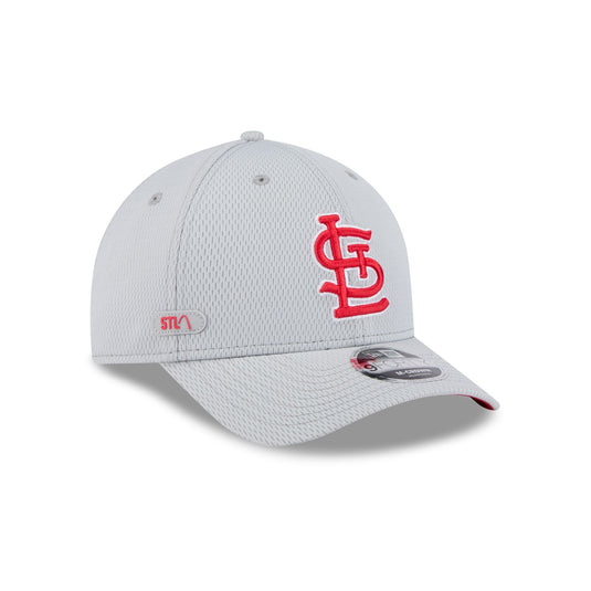 St. Louis Cardinals 2025 Clubhouse Gray 9FORTY M-Crown Snapback Hat - New Era Cap