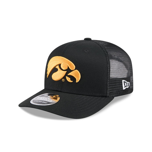 Iowa Hawkeyes Simple 9SEVENTY Trucker Hat - New Era Cap
