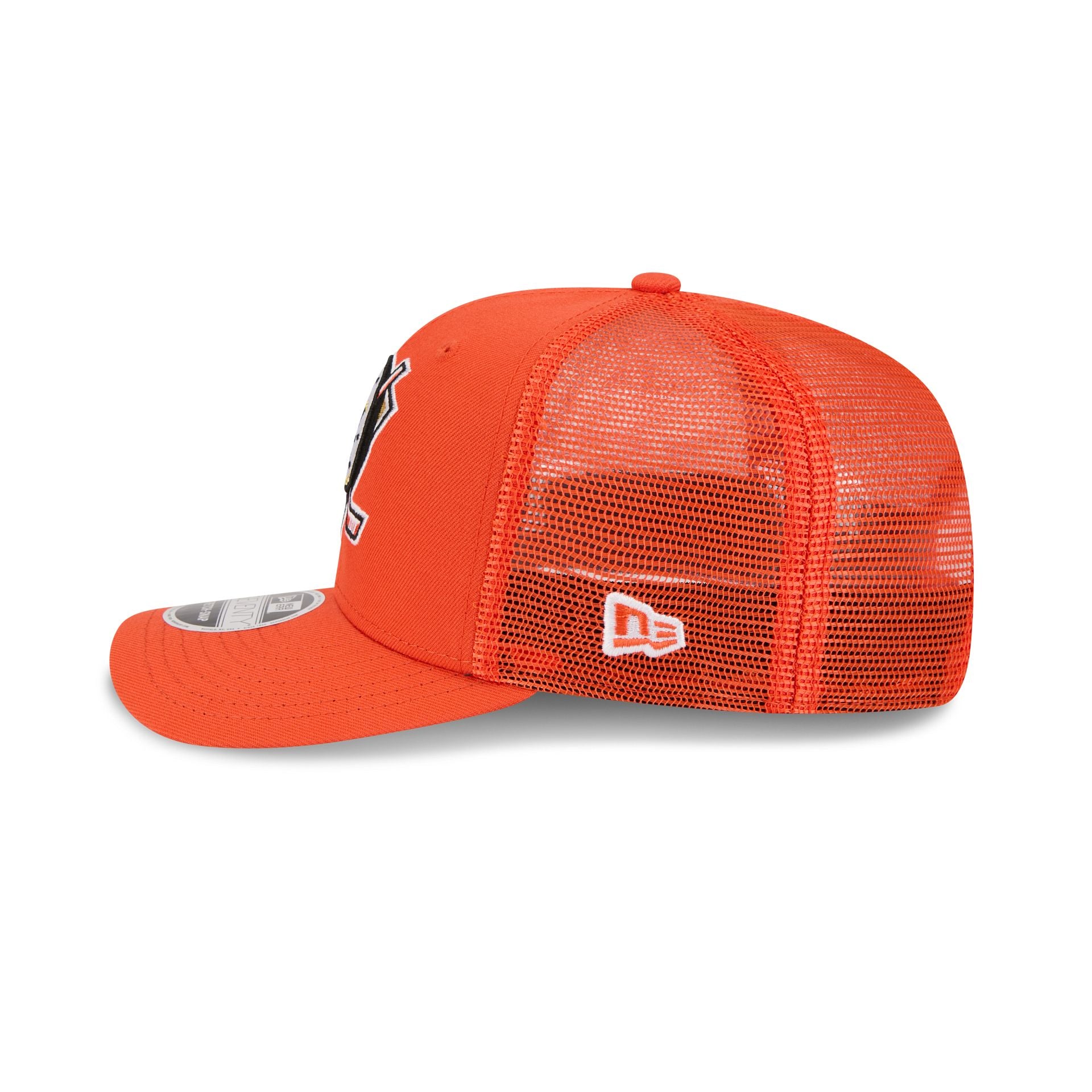 Anaheim Ducks Simple 9SEVENTY Trucker Hat