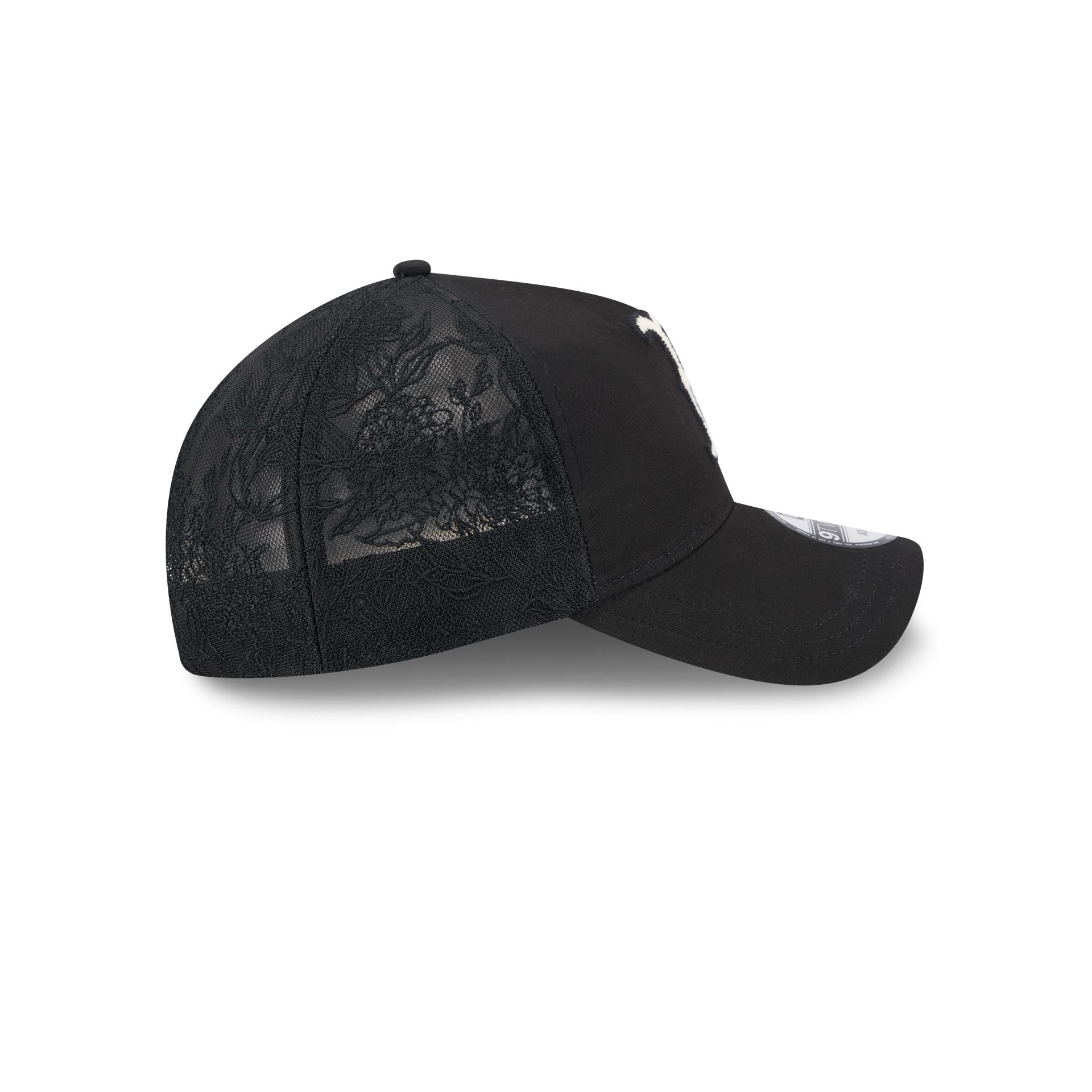 Boston Red Sox Embroidered Mesh 9TWENTY A-Frame Adjustable Hat