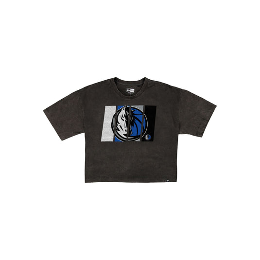 Dallas Mavericks Sport Night Black Cropped Women's T-Shirt - New Era Cap