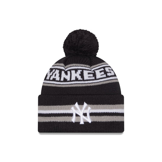 New York Yankees Classic Pom Knit Hat - New Era Cap