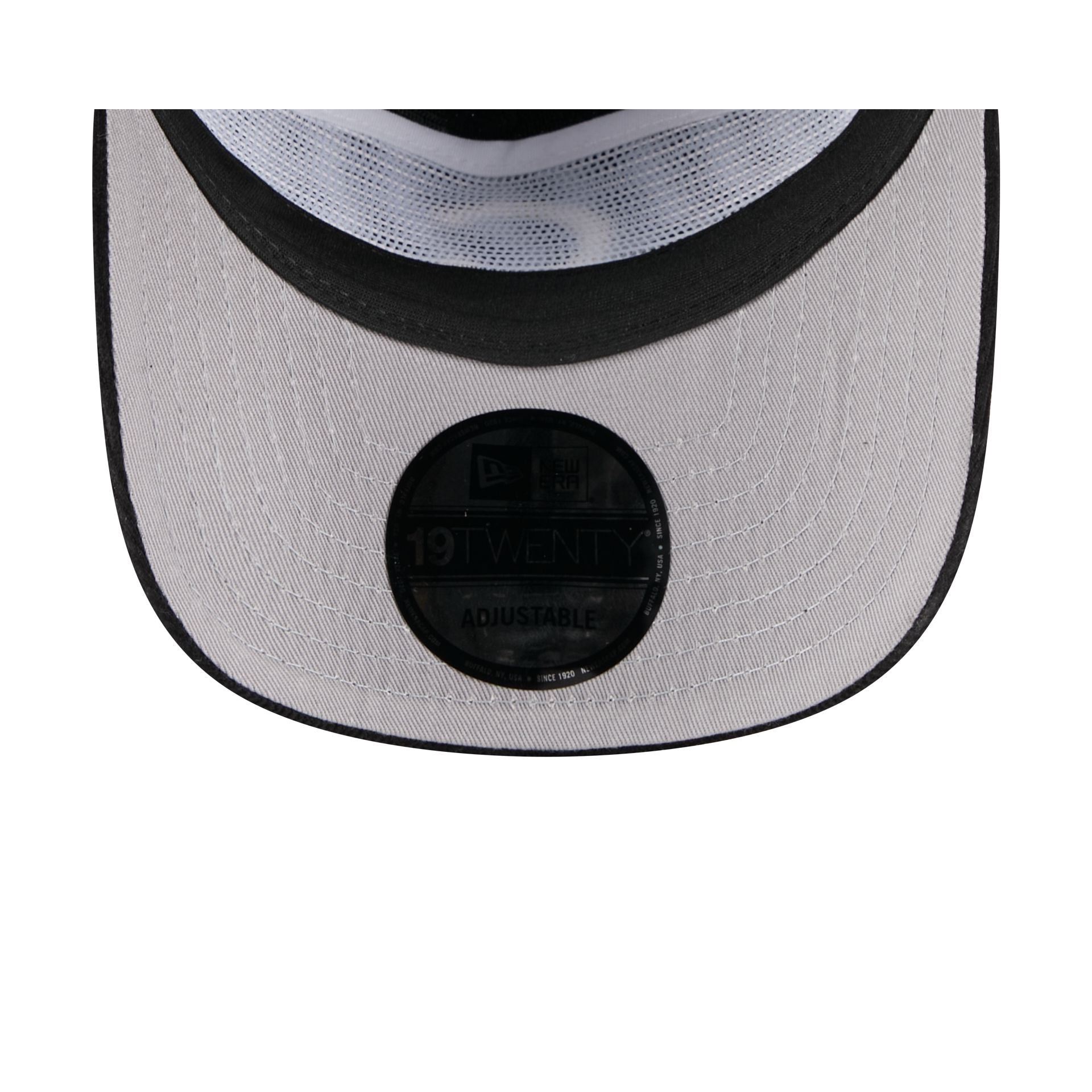 Chicago Cubs Nostalgic Black Corduroy 19TWENTY Adjustable Hat