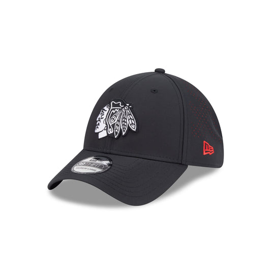 Chicago Blackhawks Night 39THIRTY Stretch Fit Hat - New Era Cap