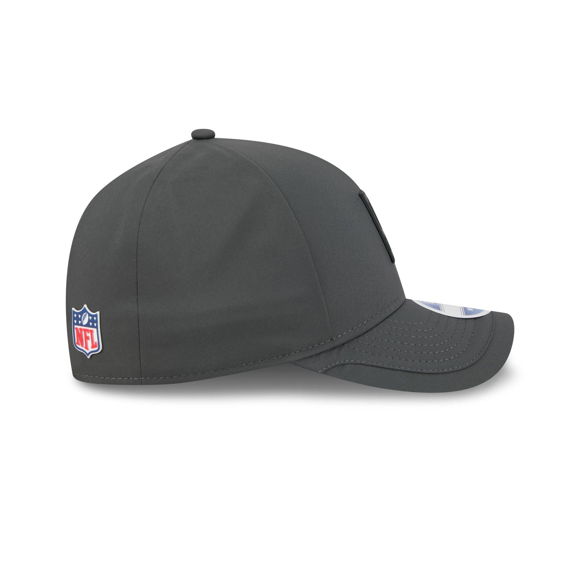 Las Vegas Raiders 2025 Sideline Cold Weather Steel Clouds 9FORTY M-Crown Snapback Hat