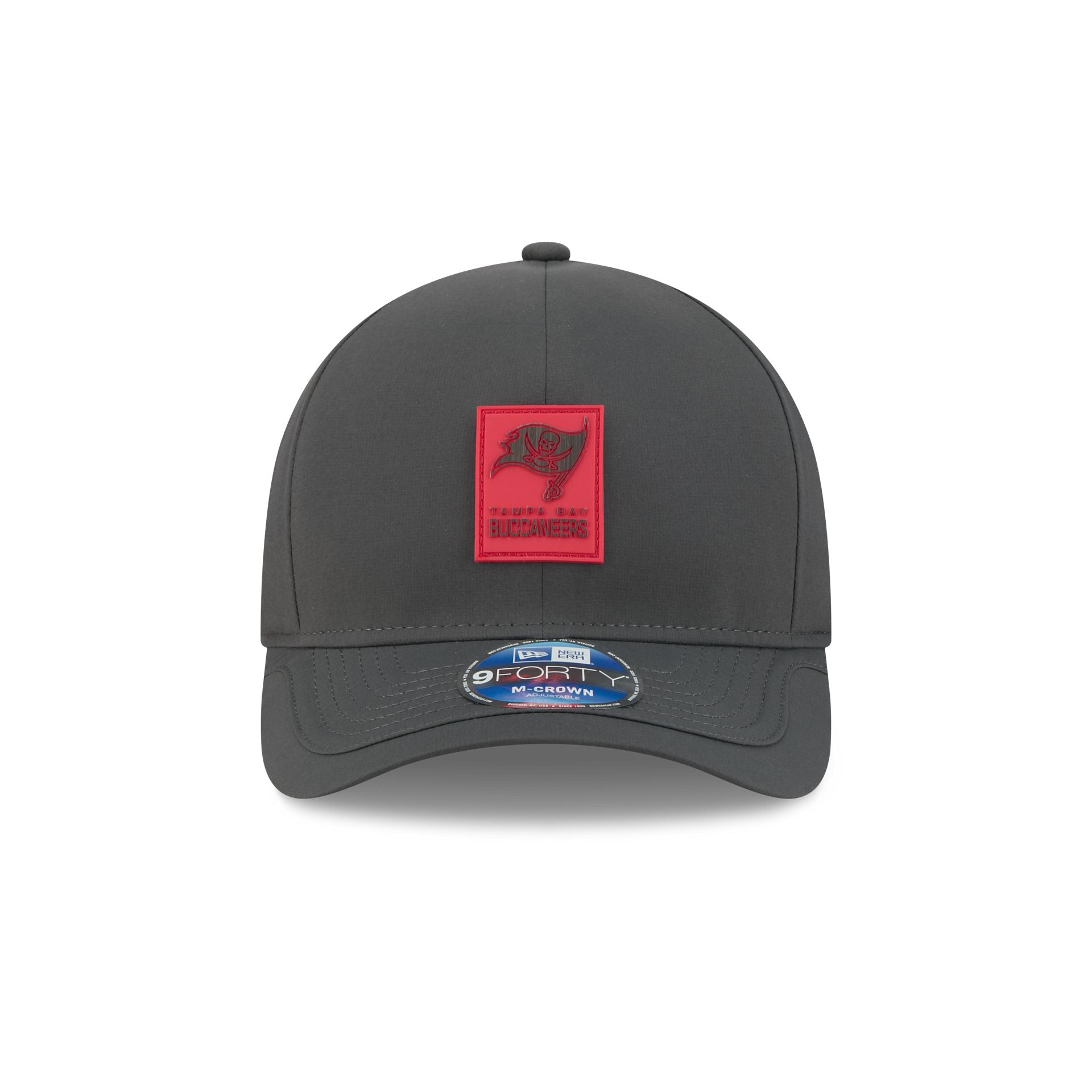 Tampa Bay Buccaneers 2025 Sideline Cold Weather Steel Clouds 9FORTY M-Crown Snapback Hat