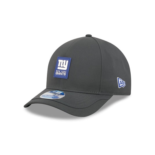 New York Giants 2025 Sideline Cold Weather Steel Clouds 9FORTY M-Crown Snapback Hat - New Era Cap