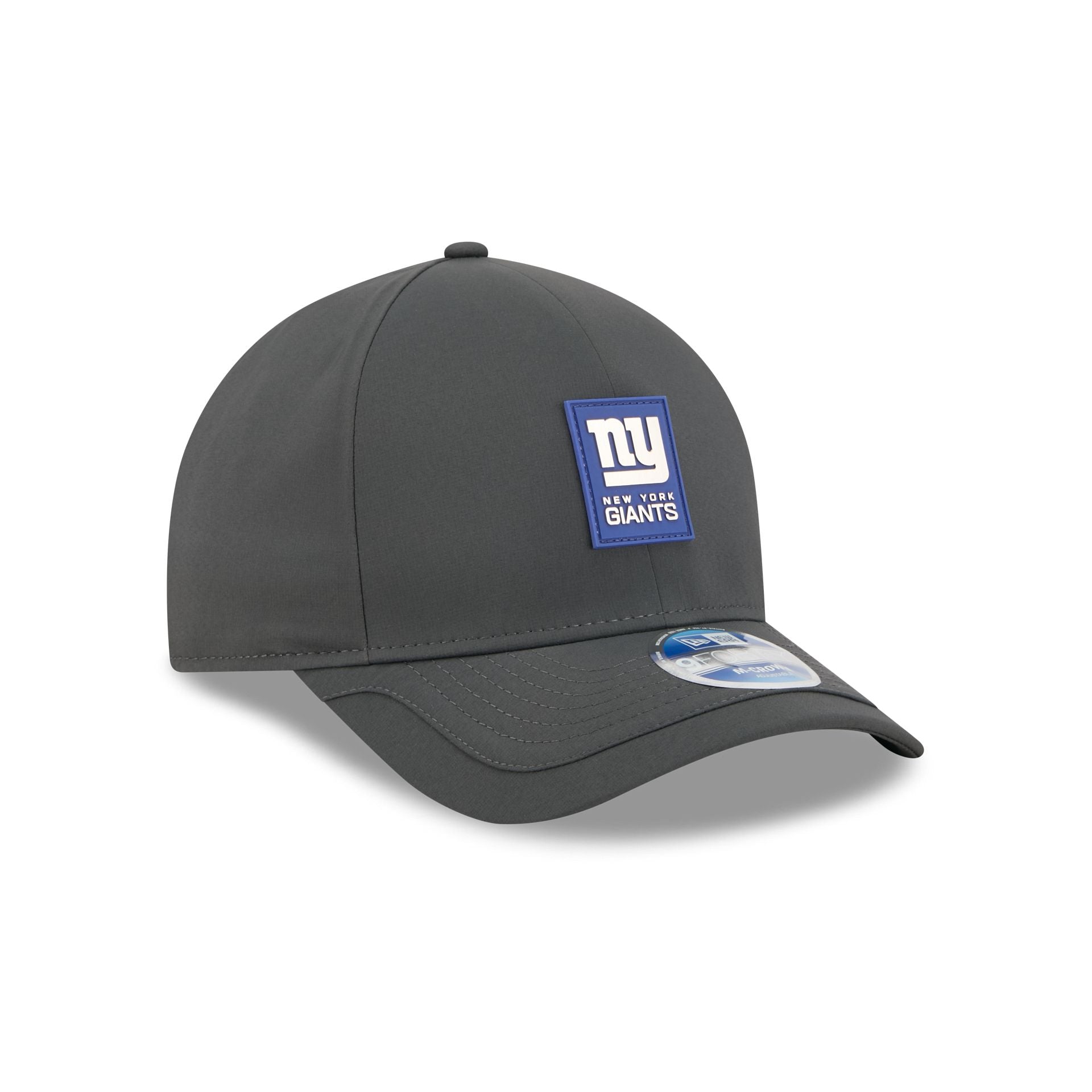 New York Giants 2025 Sideline Cold Weather Steel Clouds 9FORTY M-Crown Snapback Hat