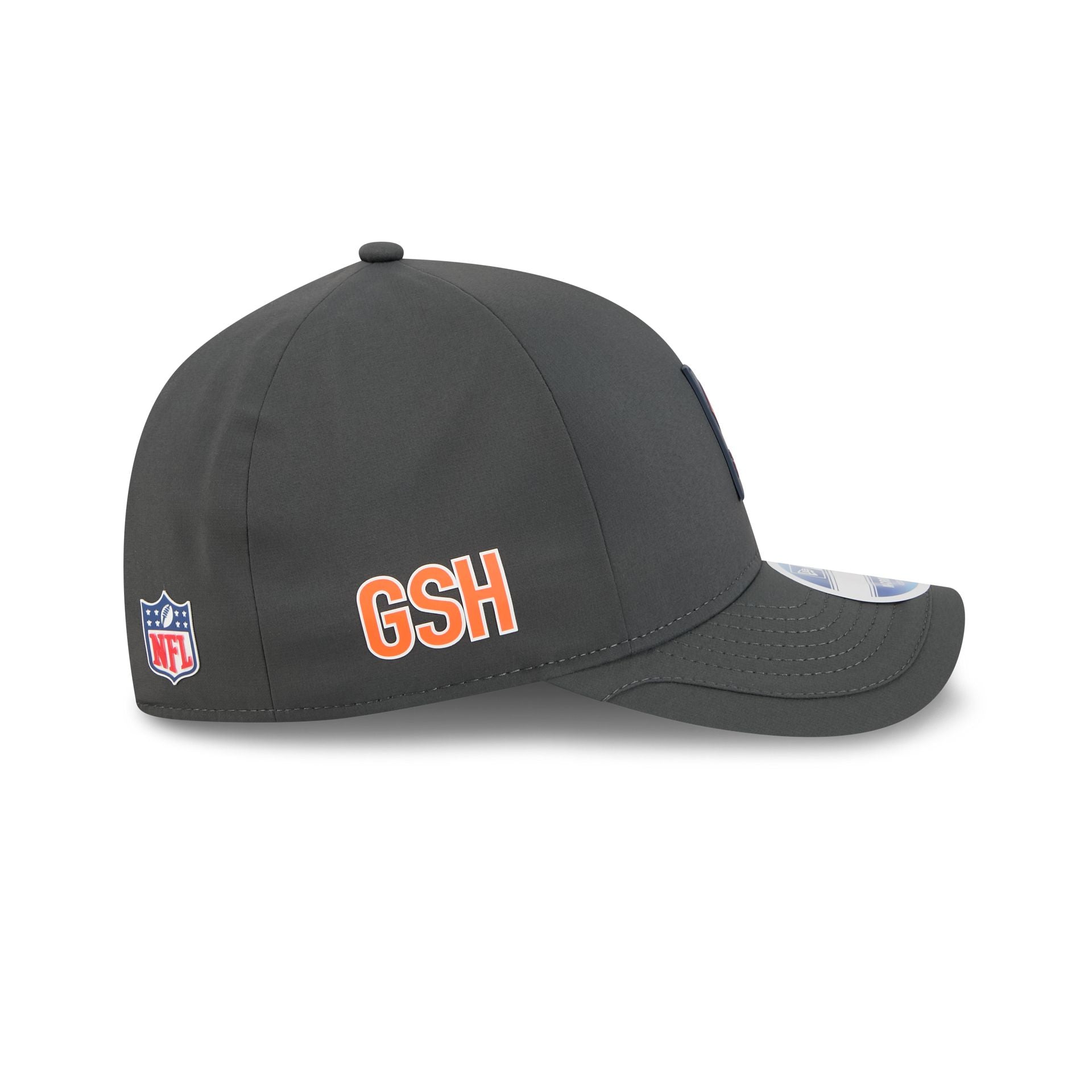Chicago Bears 2025 Sideline Cold Weather Steel Clouds 9FORTY M-Crown Snapback Hat