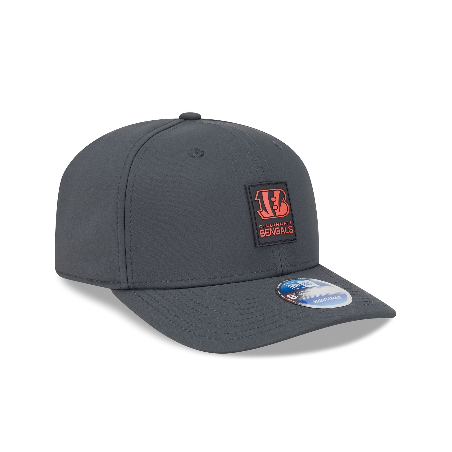 Cincinnati Bengals 2025 Sideline Cold Weather Steel Clouds 9SEVENTY Stretch-Snap Hat