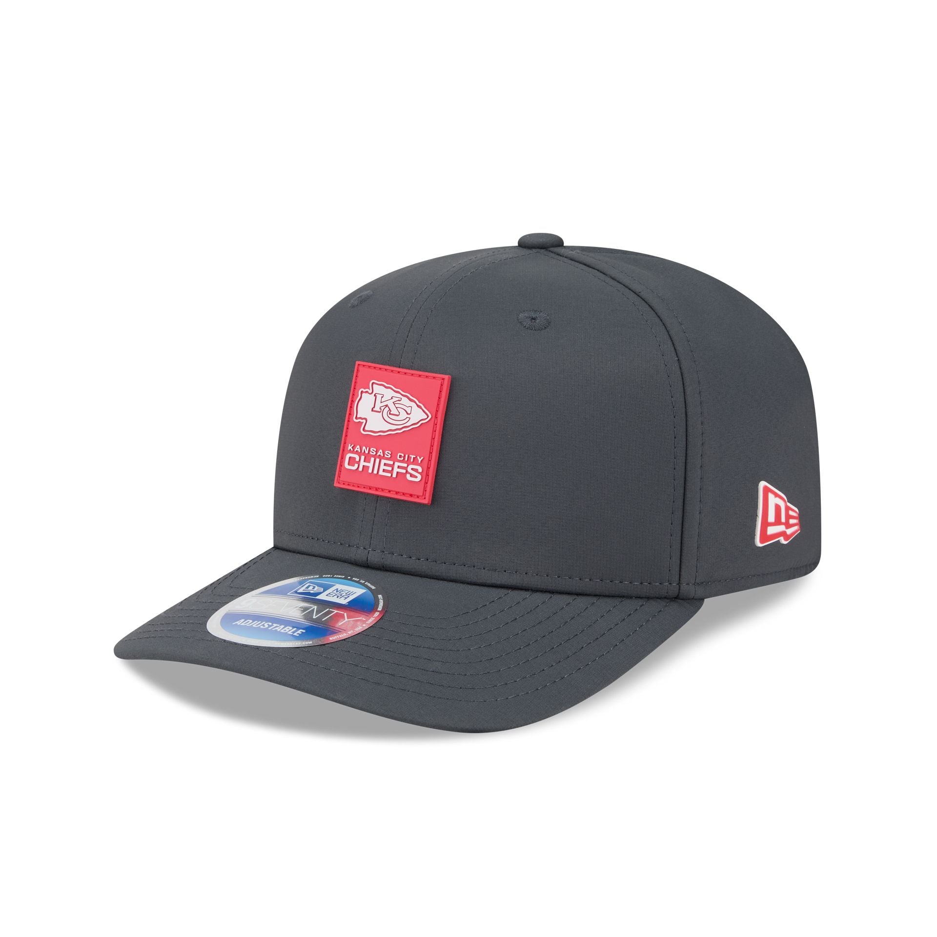 Kansas City Chiefs 2025 Sideline Cold Weather Steel Clouds 9SEVENTY Stretch-Snap Hat