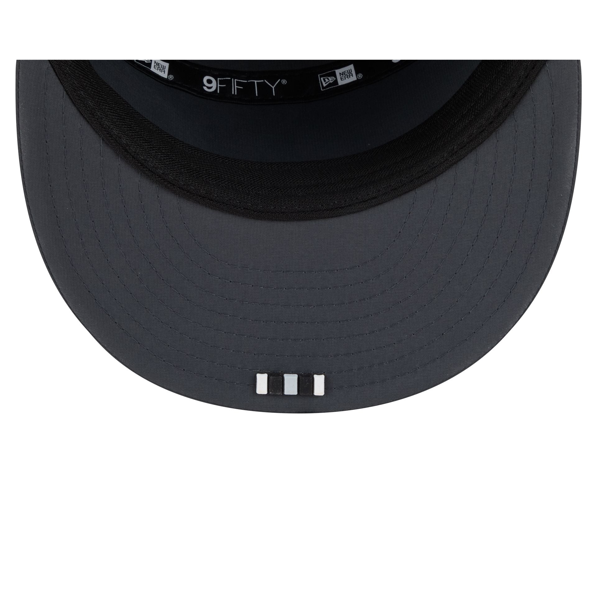 Las Vegas Raiders 2025 Sideline Cold Weather Steel Clouds Split Panel 9FIFTY Snapback Hat