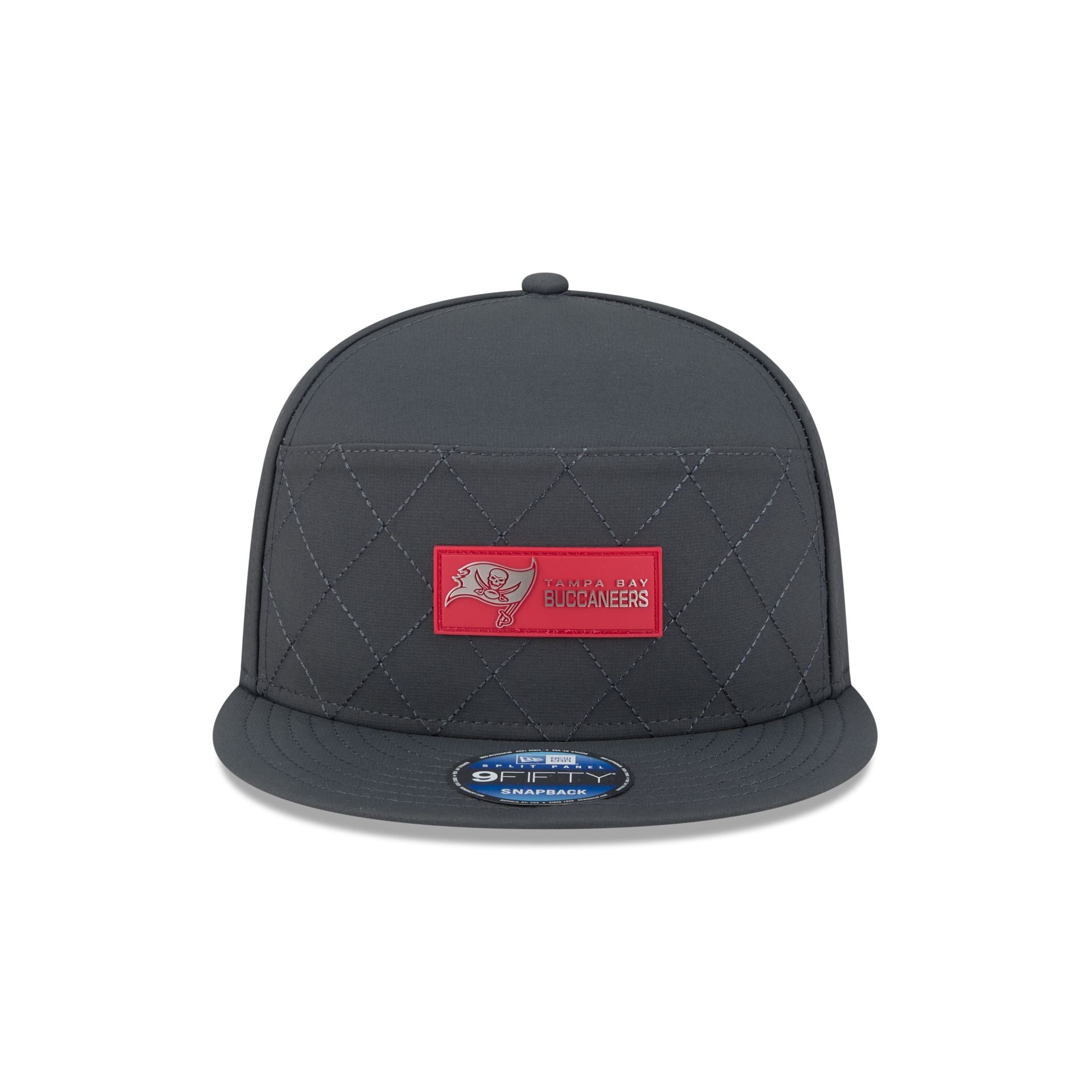 Tampa Bay Buccaneers 2025 Sideline Cold Weather Steel Clouds Split Panel 9FIFTY Snapback Hat