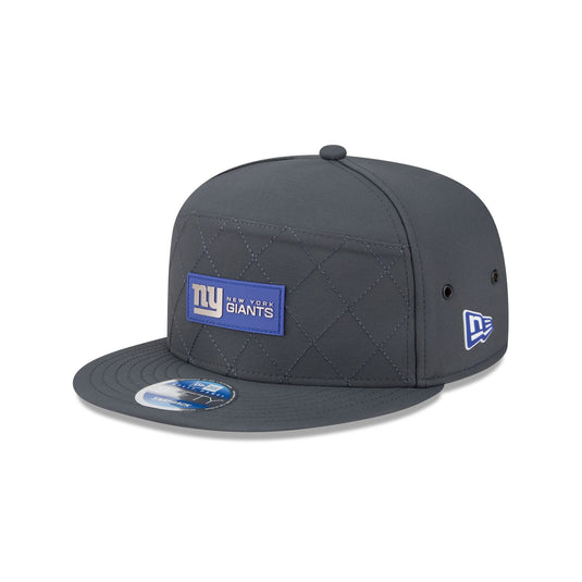 New York Giants 2025 Sideline Cold Weather Steel Clouds Split Panel 9FIFTY Snapback Hat - New Era Cap