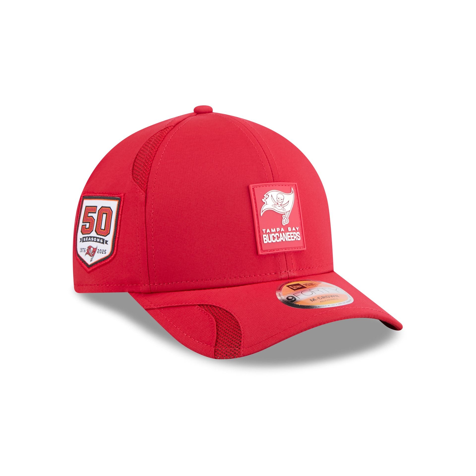 Tampa Bay Buccaneers 2025 Sideline Hot Weather 9FORTY M-Crown Snapback Hat