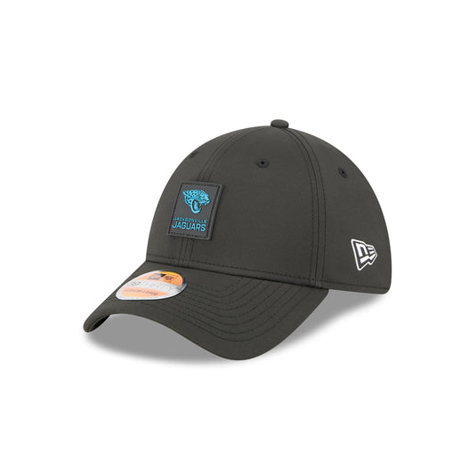 Jacksonville Jaguars 2025 Sideline Hot Weather Black 39THIRTY Stretch Fit Hat - New Era Cap