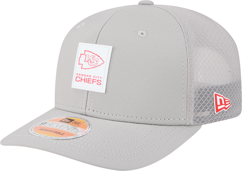 Kansas City Chiefs 2025 Sideline Hot Weather Gray 9SEVENTY Trucker Hat