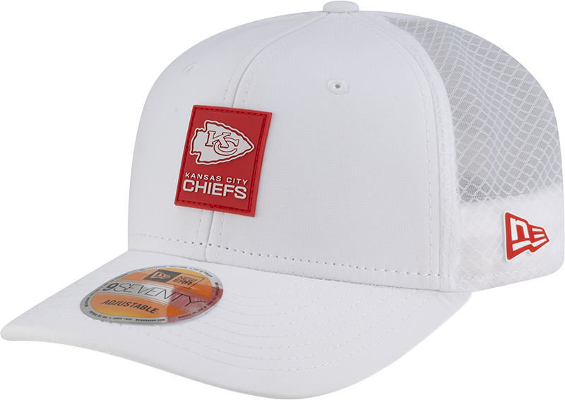 Kansas City Chiefs 2025 Sideline Hot Weather White 9SEVENTY Trucker Hat