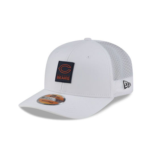 Chicago Bears 2025 Sideline Hot Weather White 9SEVENTY Trucker Hat - New Era Cap