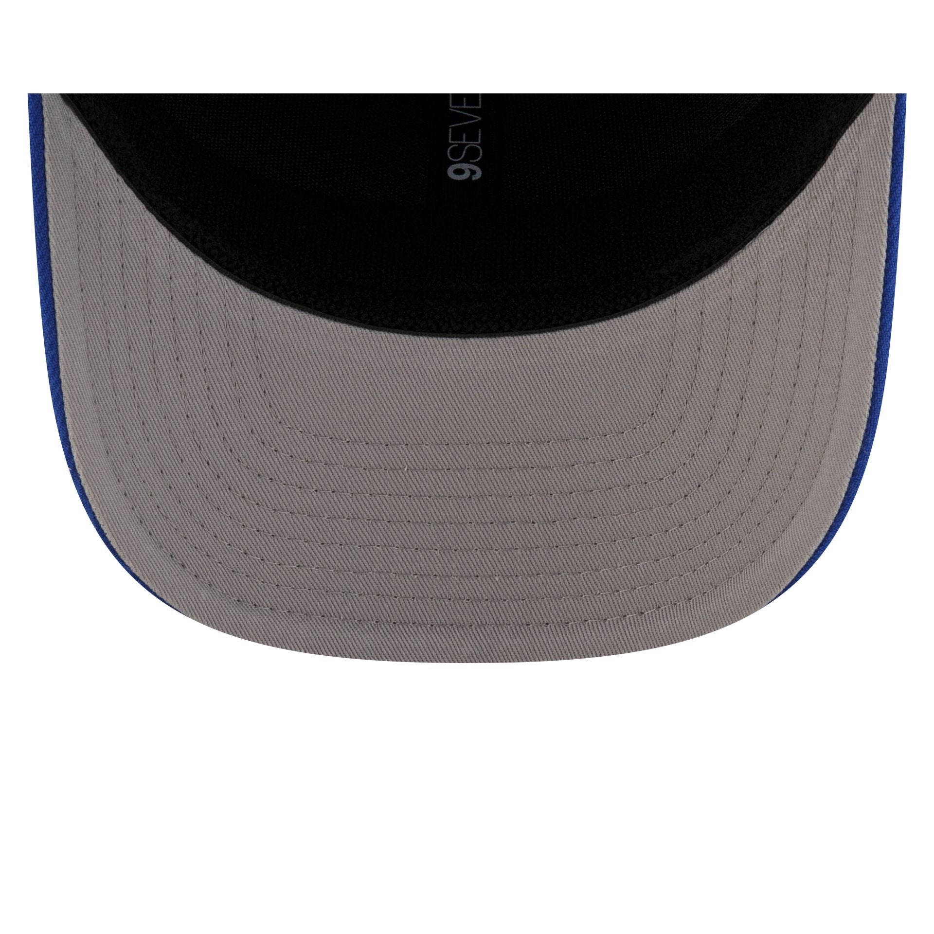 New York Knicks Team 9SEVENTY Stretch-Snap Hat