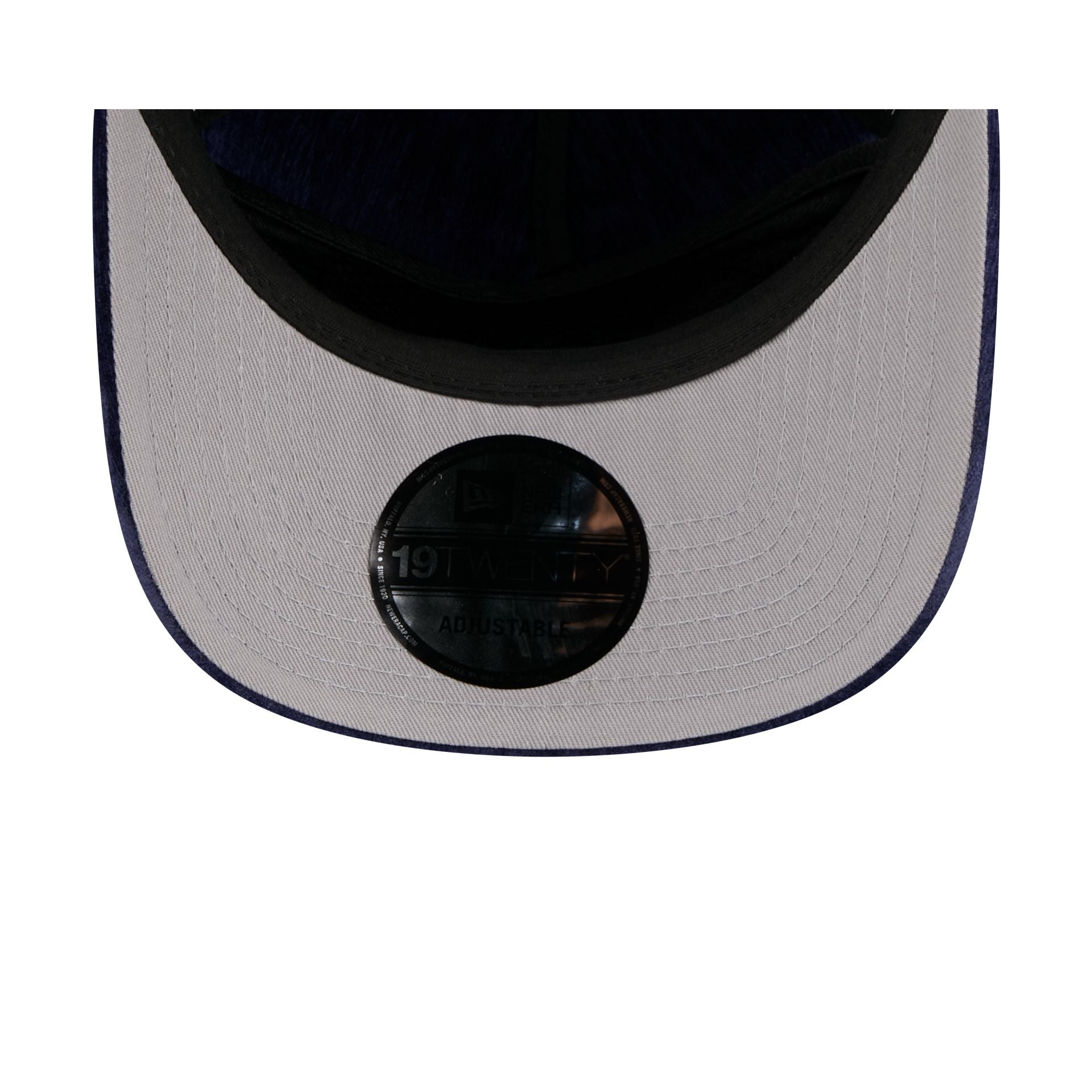 Montreal Expos Velvet Team Script 19TWENTY Adjustable Hat