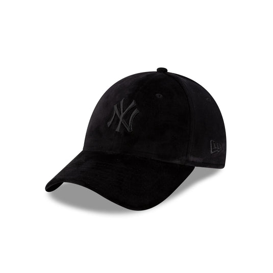 New York Yankees Black Velour Women's 9FORTY Adjustable Hat - New Era Cap