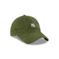 New York Yankees Mini Logo Green Corduroy 9TWENTY Adjustable Hat