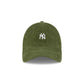 New York Yankees Mini Logo Green Corduroy 9TWENTY Adjustable Hat
