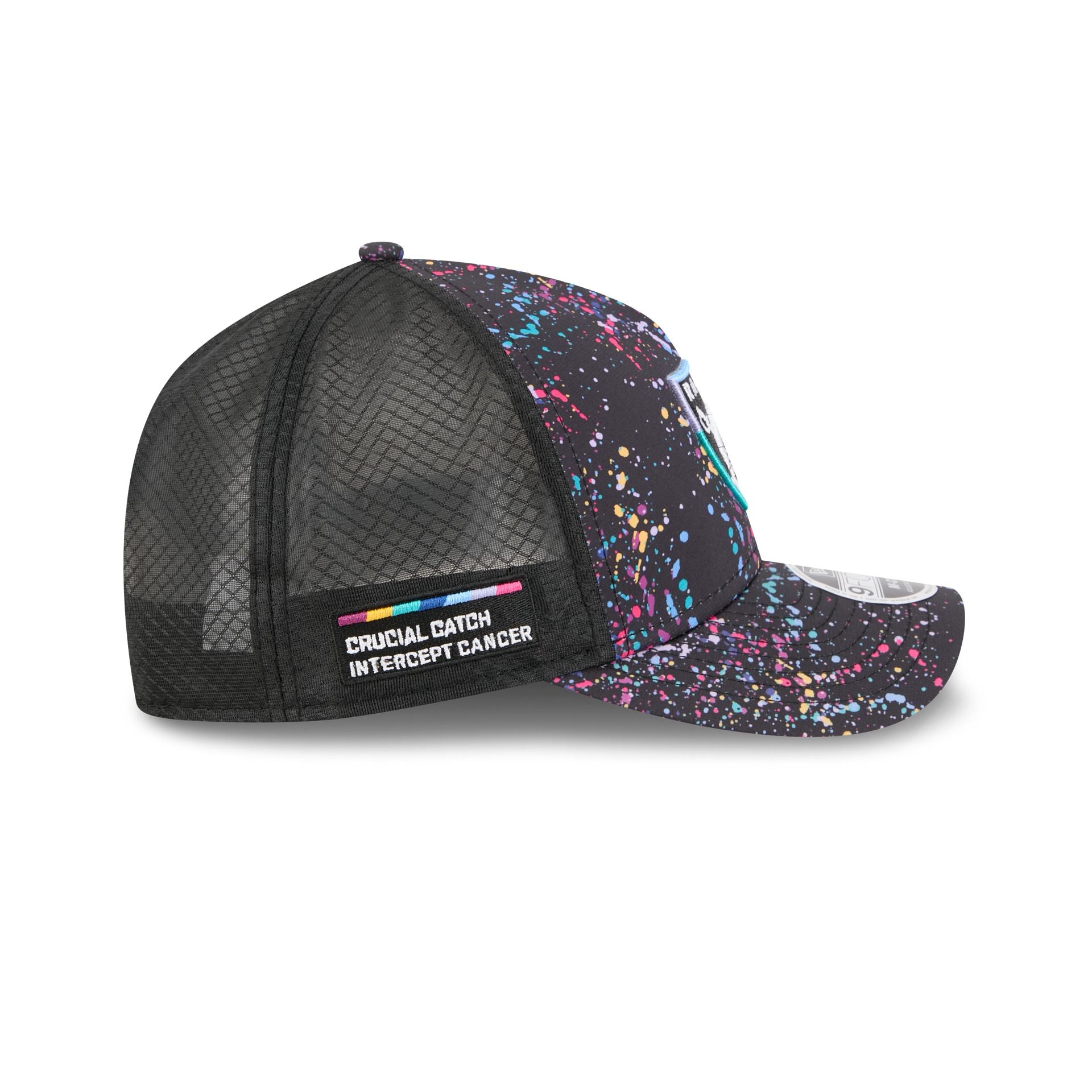 Las Vegas Raiders 2025 Crucial Catch 9FORTY M-Crown A-Frame Trucker Hat