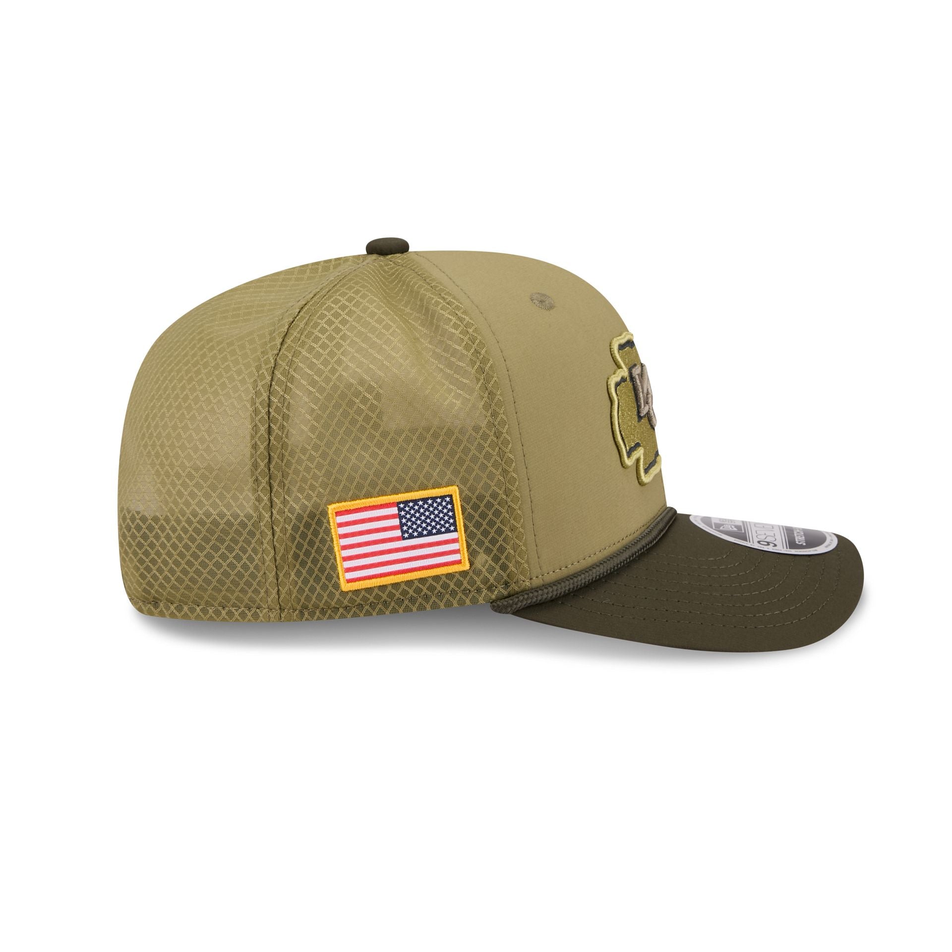 Kansas City Chiefs 2025 Salute to Service 9SEVENTY Trucker Hat