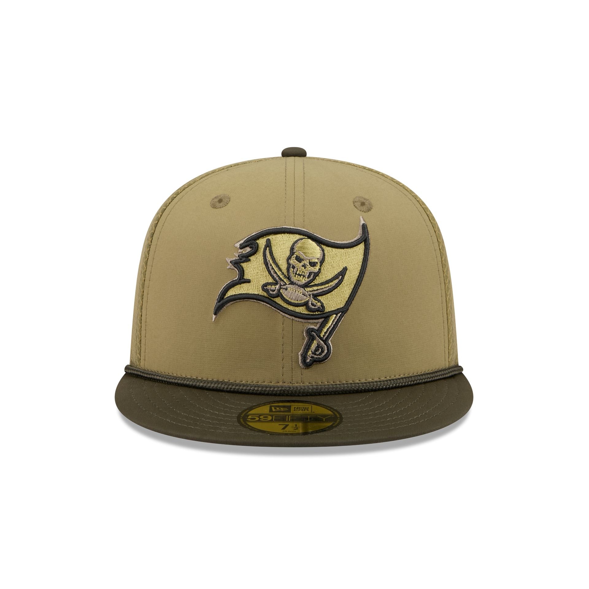 Tampa Bay Buccaneers 2025 Salute to Service 59FIFTY Fitted Hat