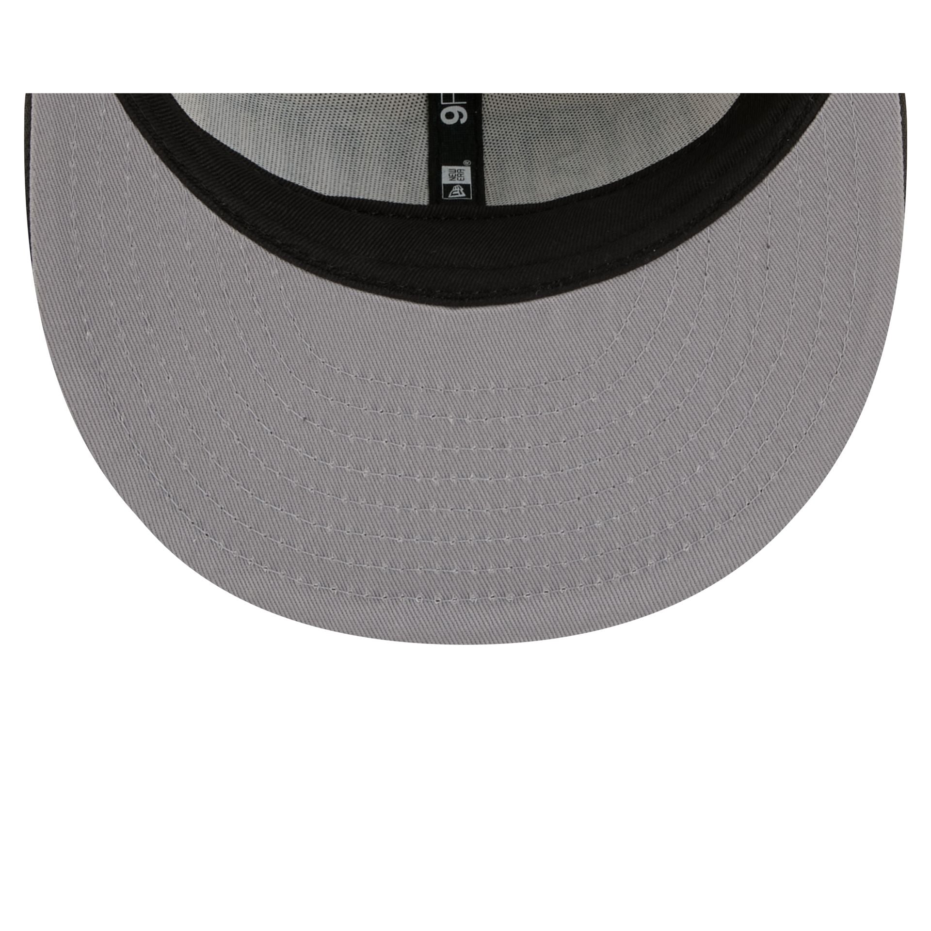 Detroit Pistons 2025 City Edition Chrome White Corduroy 9FIFTY Snapback Hat