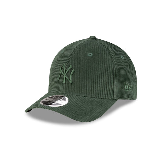 New York Yankees Cilantro Green Corduroy 9FORTY M-Crown Adjustable Hat - New Era Cap