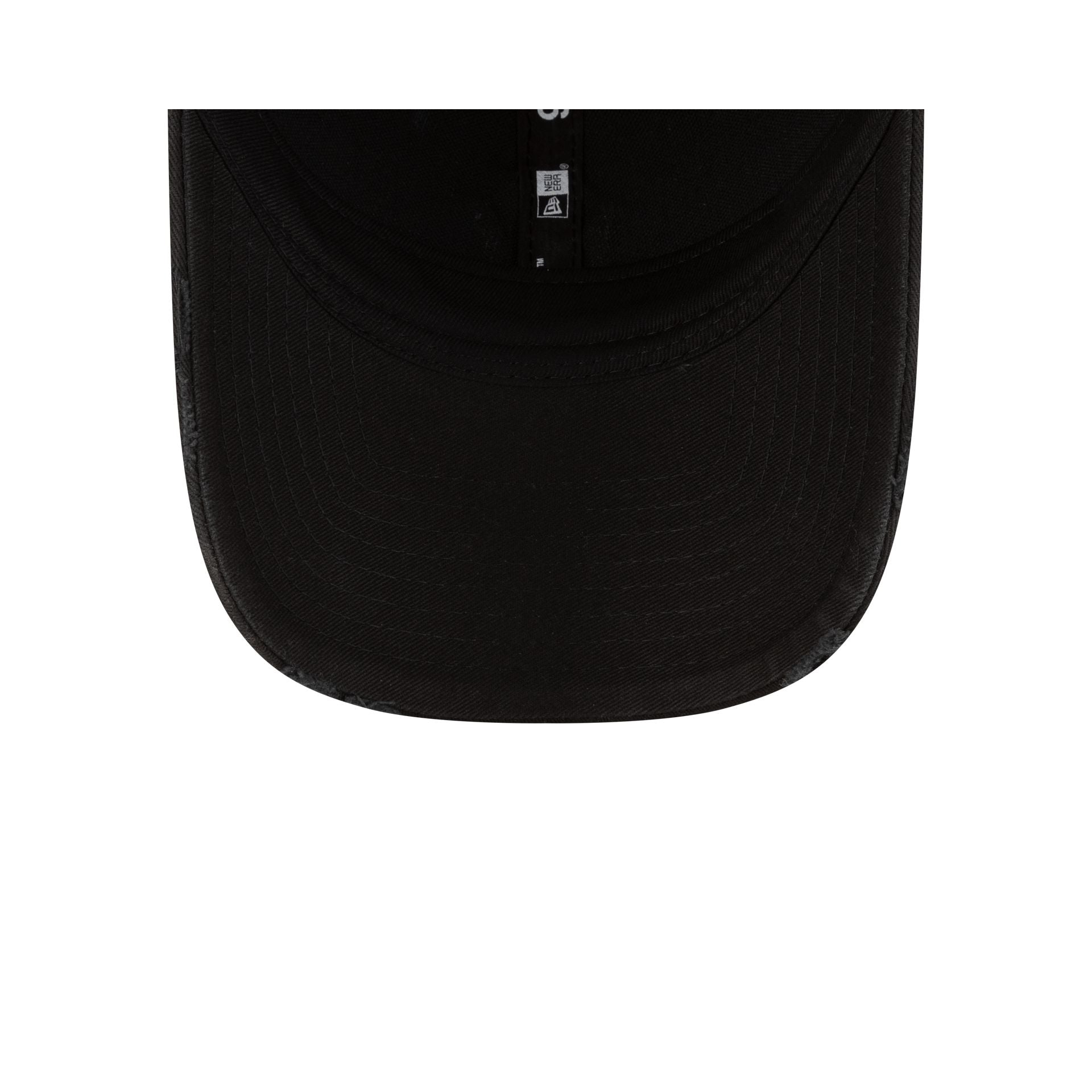 New York Yankees Distressed Black 9FORTY Adjustable Hat